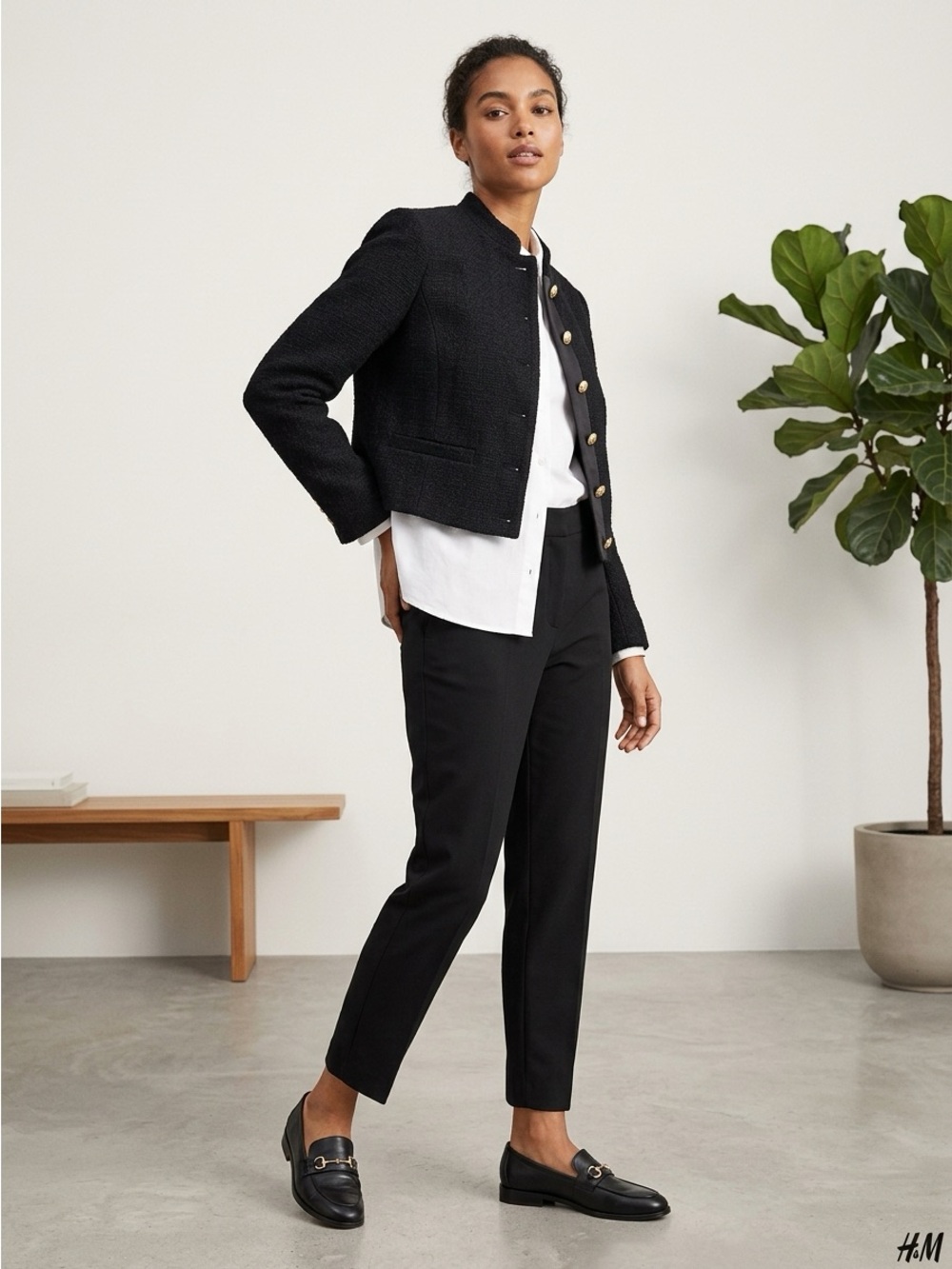 H&M Black Cropped Blazer Size XS Like New